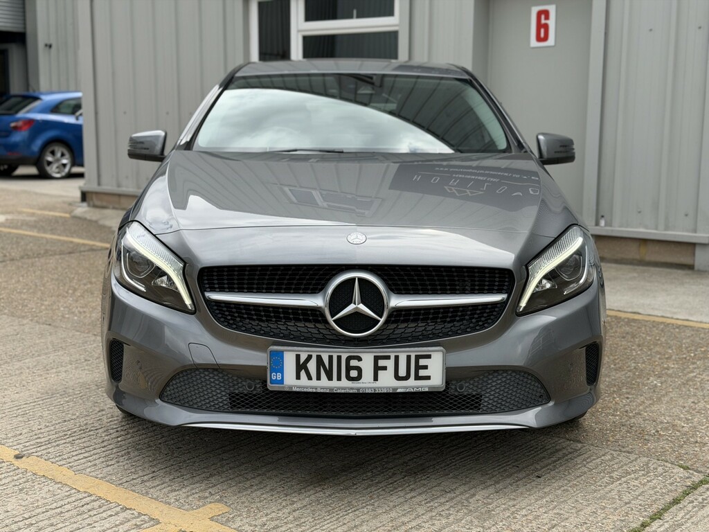 Mercedes-Benz A Class Hatchback 2.1 A200d Sport 201616 Grey #3