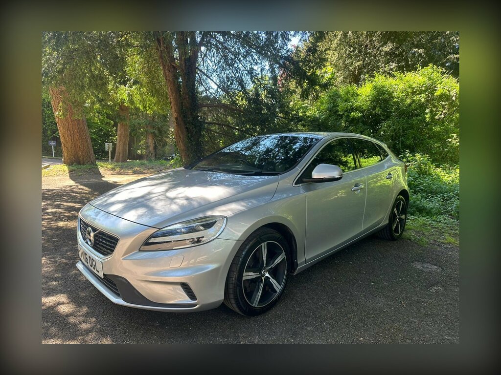 Volvo V40 2.0 T2 R-design Euro 6 Ss Silver