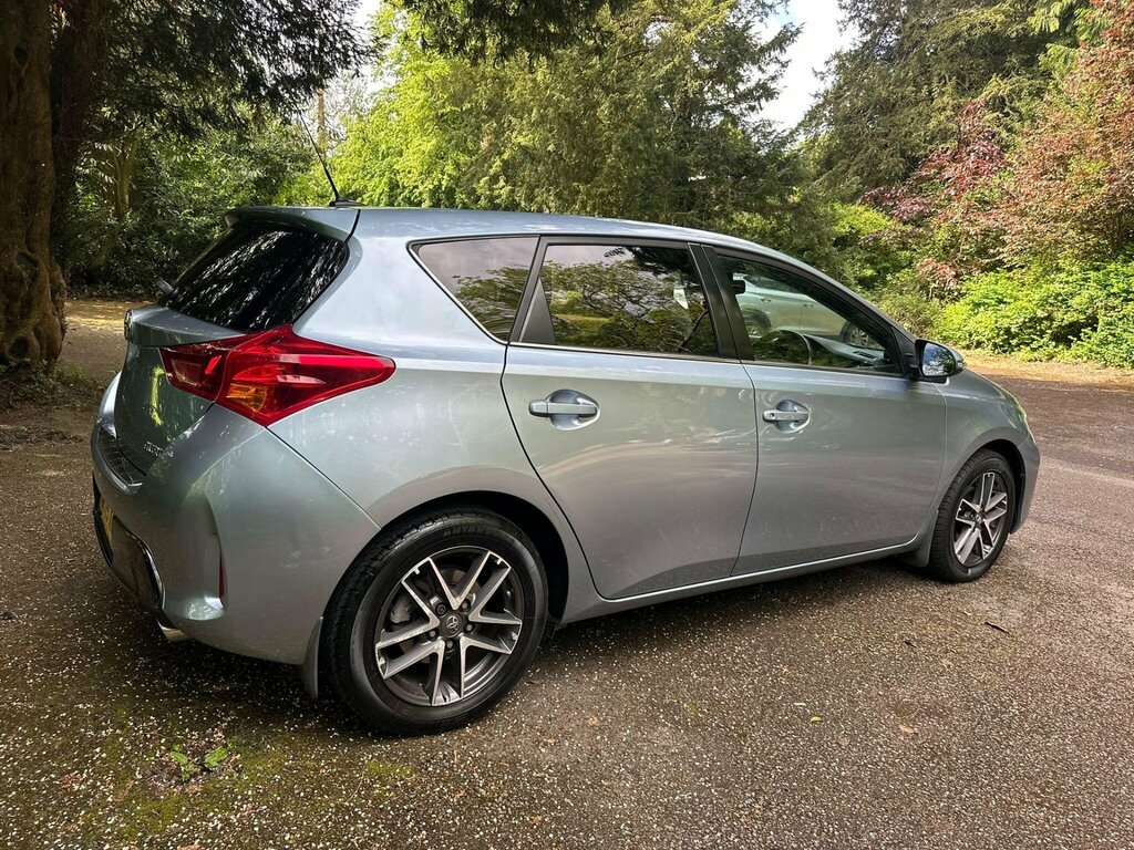 Toyota Auris 1.6 V-matic Icon Plus Euro 5 Blue #4