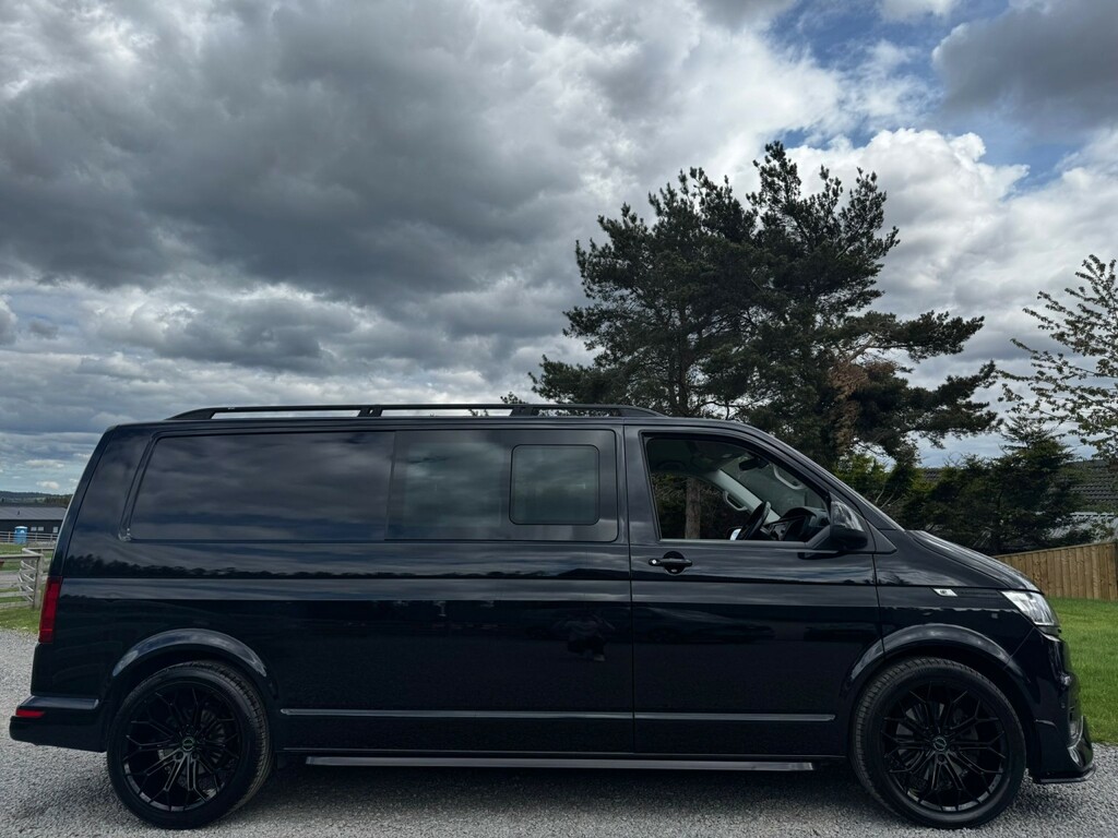 Volkswagen Transporter Combi Van 2.0 Tdi T32 Highline 2021 WR21PVA Black #2