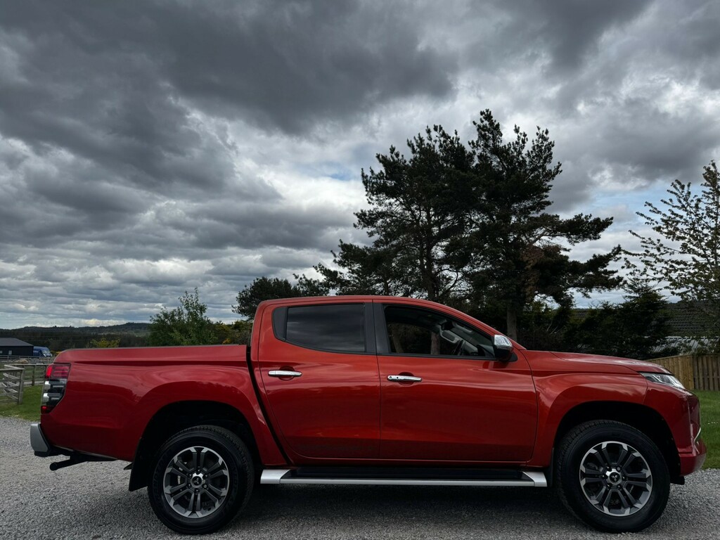 Mitsubishi L200 Pickup 2.2 Di-d Dc Barbarian X 2020 GF70OFE Orange #2