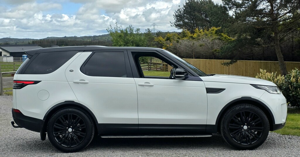 Land Rover Discovery Suv 3.0 Td V6 Se 2017 W4BUC White #2