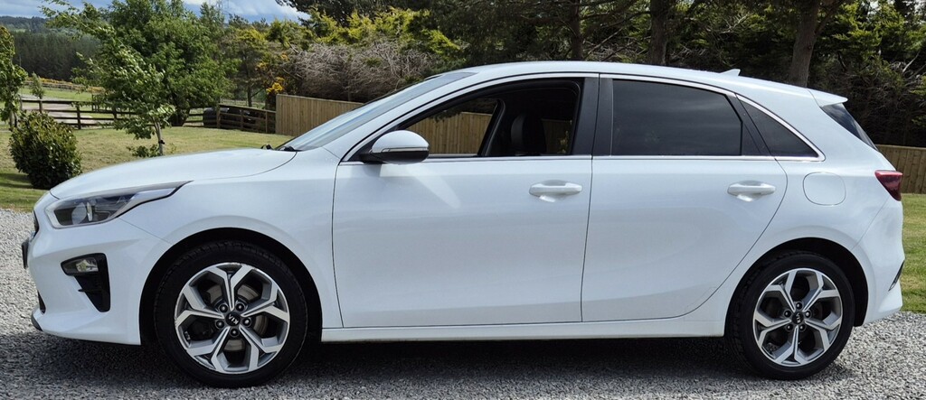 Kia Ceed Hatchback 1.6 Crdi 3 2019 CM17DOS White #4