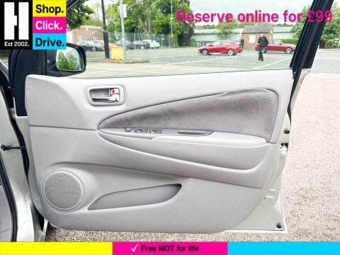 Toyota Prius Prius Hybrid Silver #39