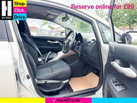 Toyota Auris 1.6 Tr Hatchback VN58MXF Silver #2
