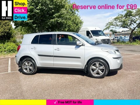 Toyota Urban Cruiser 1.4 D-4d Suv DG62YTH Silver #2