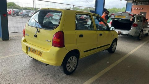 Suzuki Alto 1.1 Gl Hatchback Yellow #4