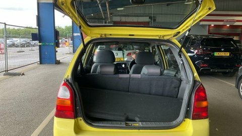 Suzuki Alto 1.1 Gl Hatchback Yellow #5