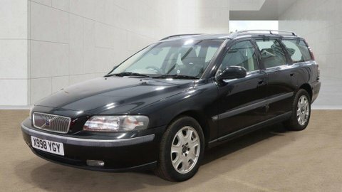 Volvo V70 2.4 Se Estate Black #2
