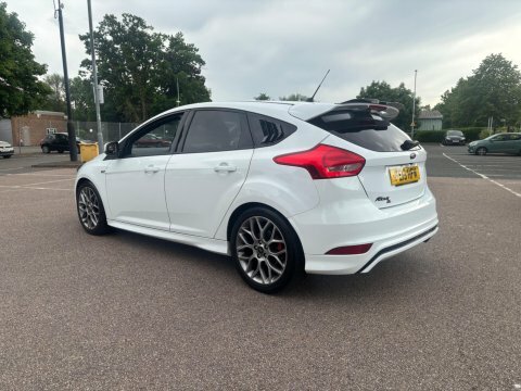Ford Focus 1.5T Ecoboost Zetec FE15HFM White #5