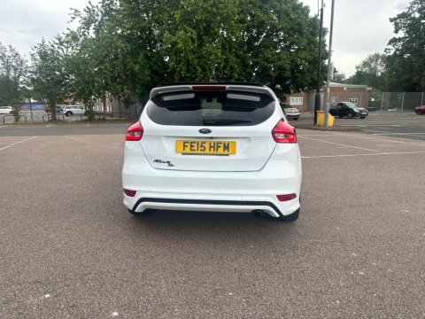 Ford Focus 1.5T Ecoboost Zetec FE15HFM White #4