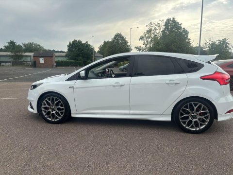 Ford Focus 1.5T Ecoboost Zetec FE15HFM White #6