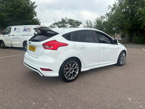 Ford Focus 1.5T Ecoboost Zetec FE15HFM White #3