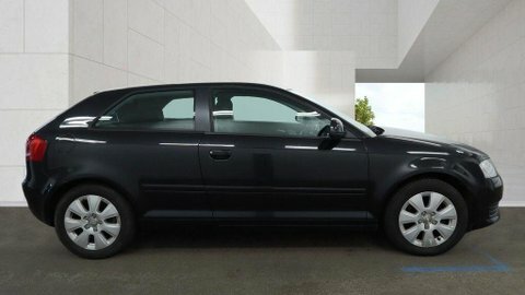 Audi A3 1.6 Hatchback YP58ORS Black #5