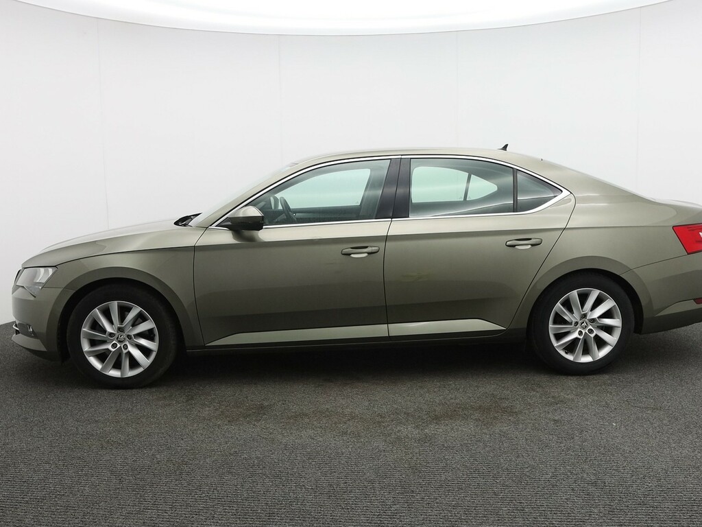 Skoda Superb 2.0 Tdi Se Hatchback Dsg Euro 6 Ss FV17FTU Green #4