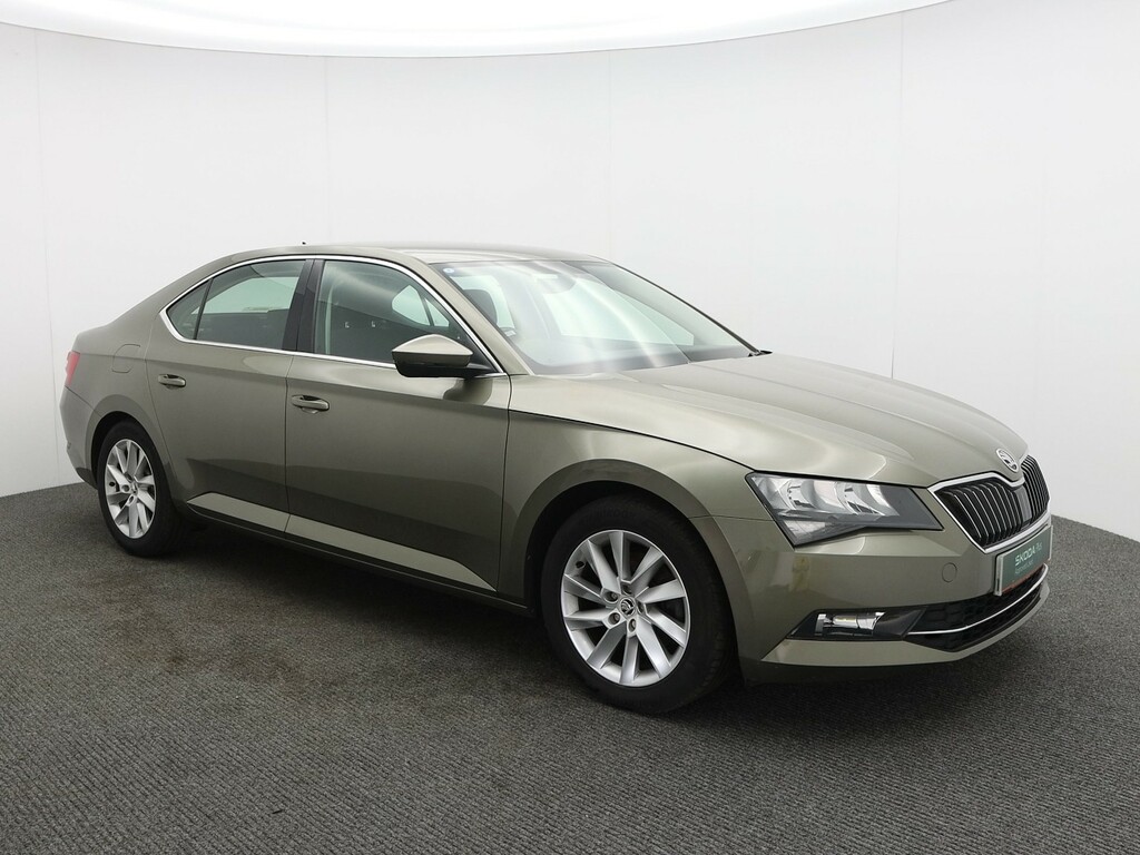 Skoda Superb 2.0 Tdi Se Hatchback Dsg Euro 6 Ss Green