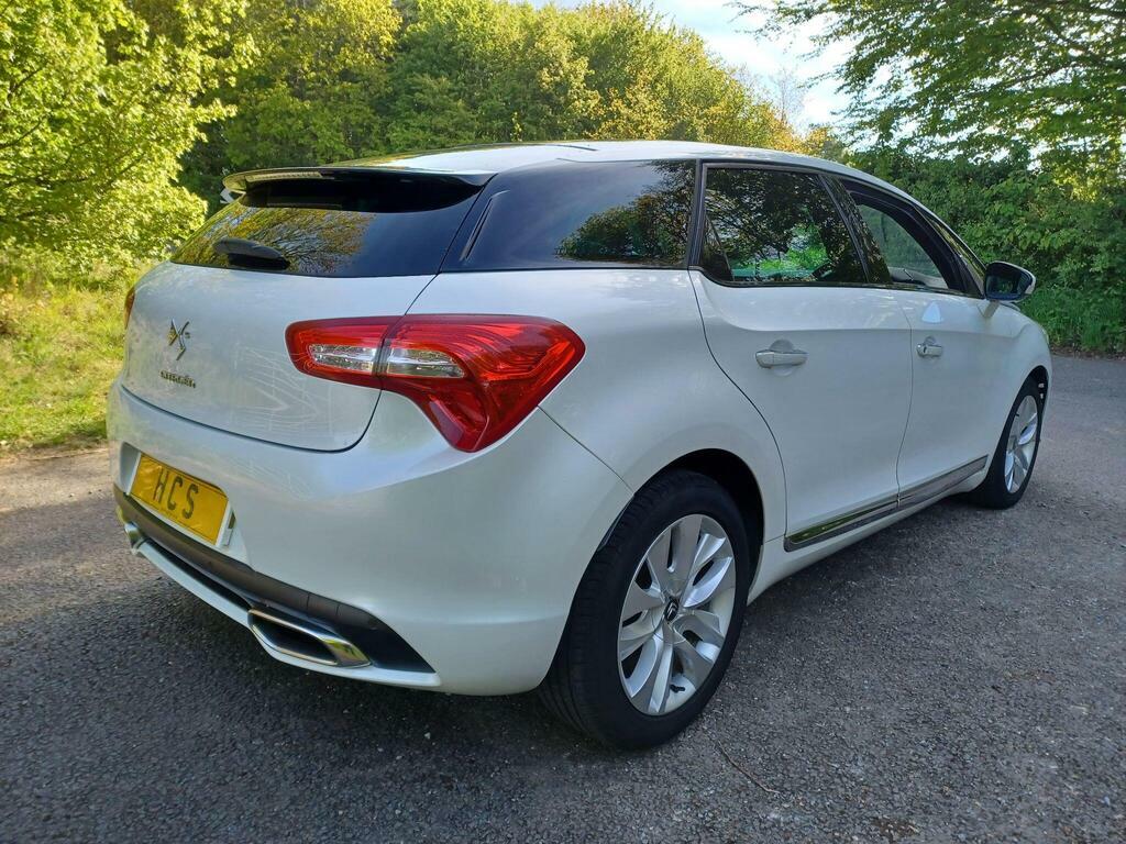 Citroen DS5 1.6 E-hdi Dstyle Etg6 Euro 5 S S White #2