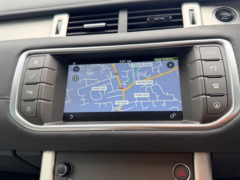 Land Rover Range Rover Evoque Td4 Se Tech MC66XPA Black #3