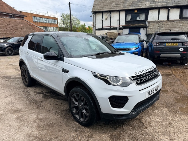 Land Rover Discovery Sport Td4 Landmark YL68NZR White #5