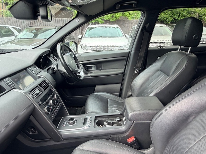 Land Rover Discovery Sport Td4 Landmark YL68NZR White #3