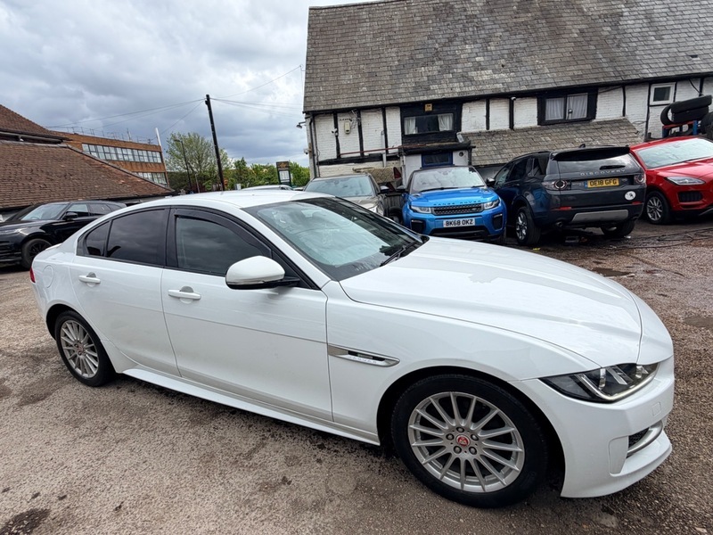 Jaguar XE R-sport White #3