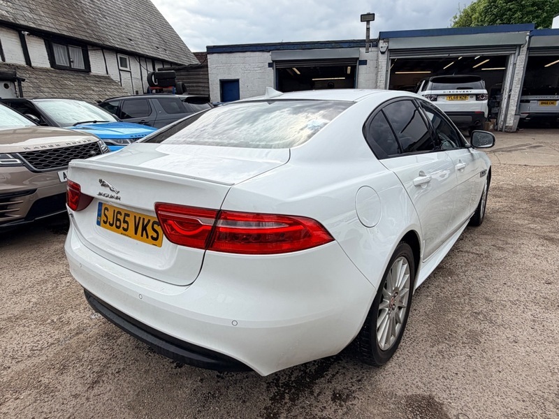Jaguar XE R-sport White #4