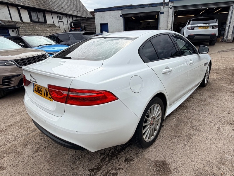 Jaguar XE R-sport White #5