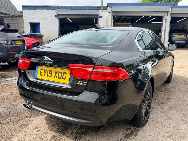 Jaguar XE D Prestige Awd EY19XOG Black #6