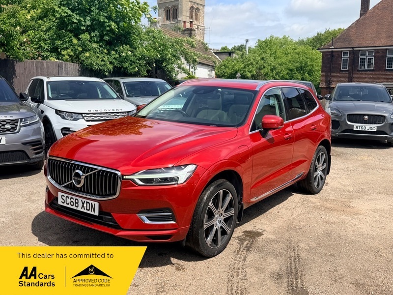 Volvo XC60 T8 Twin Engine Inscription Red