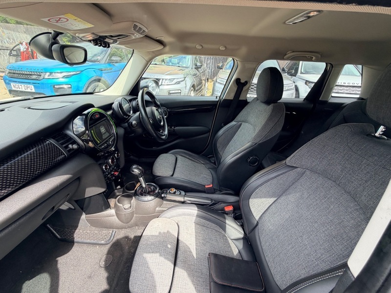 Mini Hatch Sd White #3