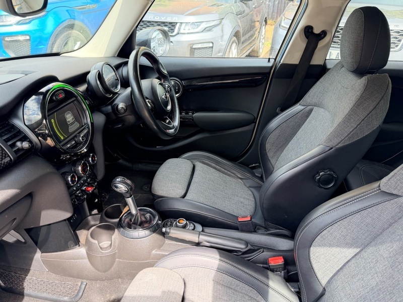 Mini Hatch Sd White #2