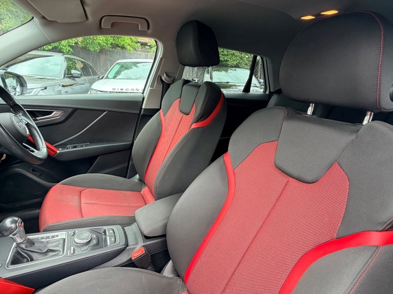 Audi Q2 Tdi Sport ET68JKK White #3