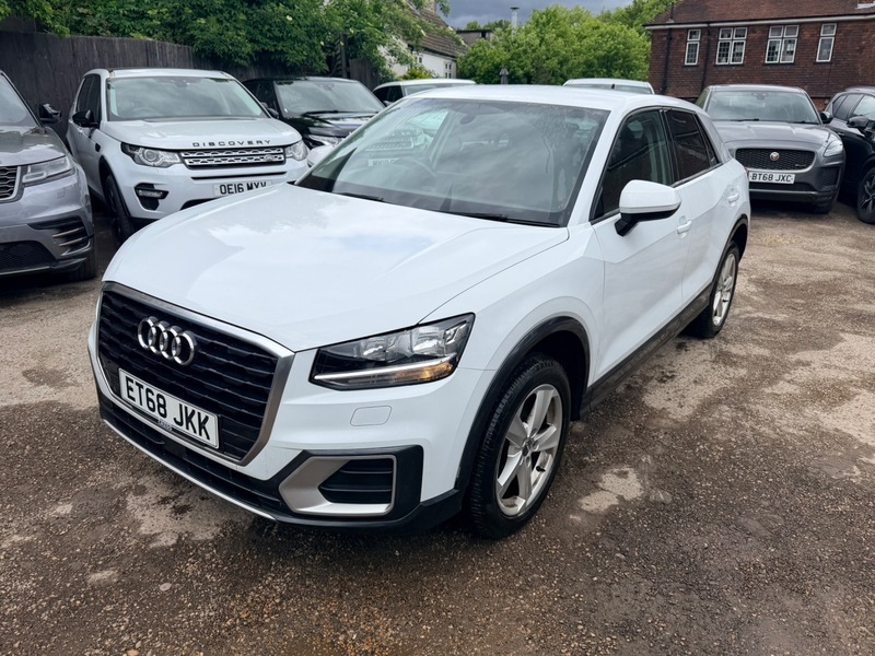 Audi Q2 Tdi Sport ET68JKK White #4