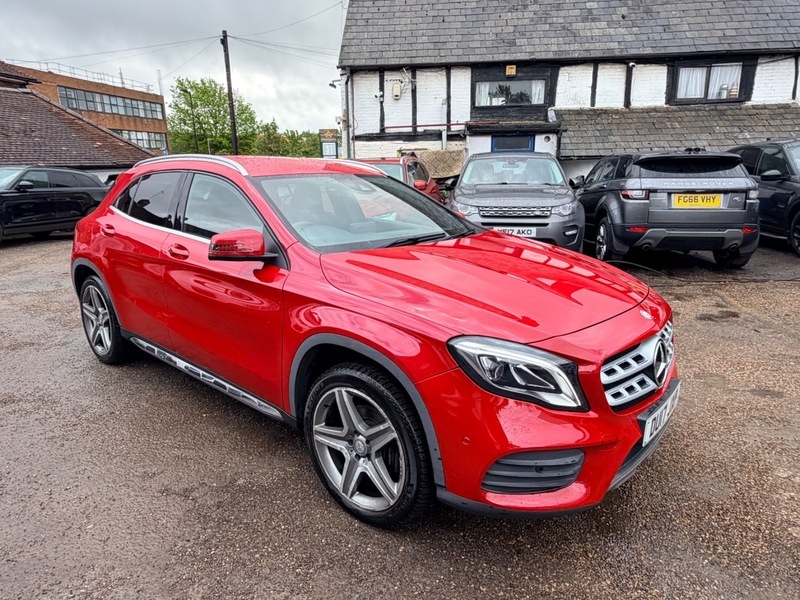 Mercedes-Benz GLA Class Gla 220 D 4Matic DU17JXP Red #3