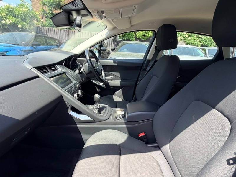 Jaguar E-Pace Core PX69KGA Red #3