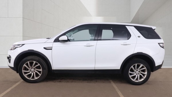 Land Rover Discovery Sport Td4 Se Tech WG67LMK White #6