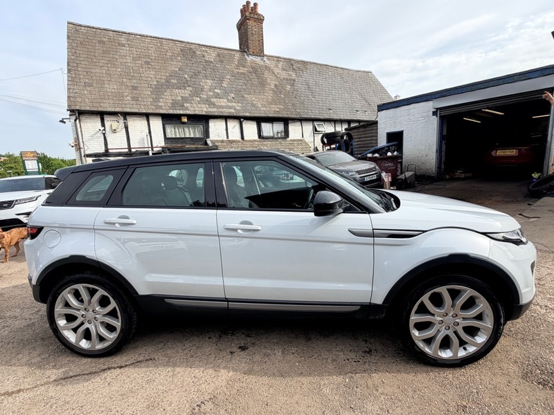 Land Rover Range Rover Evoque Td4 Se RV67UAJ White #4
