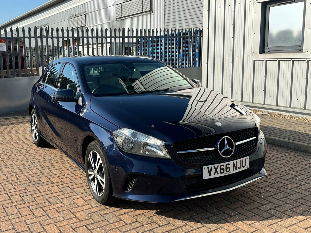 Mercedes-Benz A Class 1.5 A180d Se Executive 7G-dct Euro 6 Ss VX66NJU Blue #5