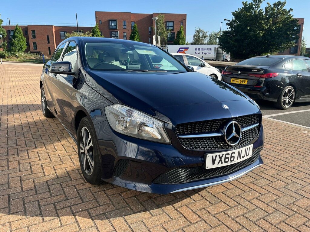 Mercedes-Benz A Class 1.5 A180d Se Executive 7G-dct Euro 6 Ss VX66NJU Blue #6