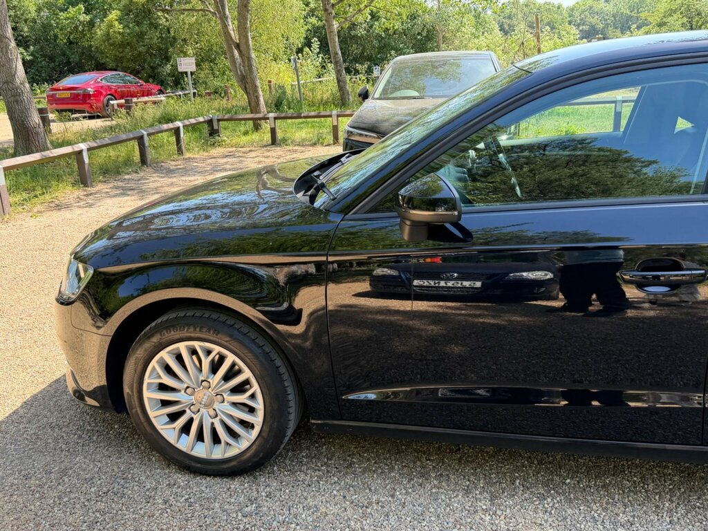 Audi A3 2.0 Tdi Se Technik Sportback S Tronic Euro 6 Ss Black #4