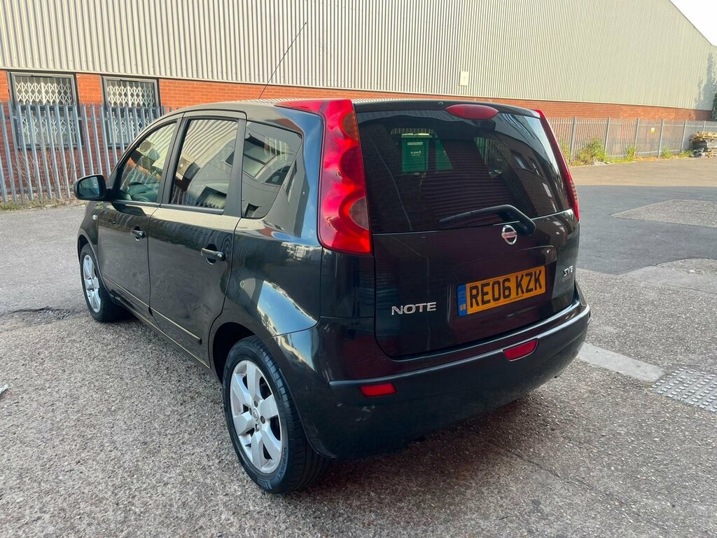 Nissan Note 1.6 16V Sve Black #4