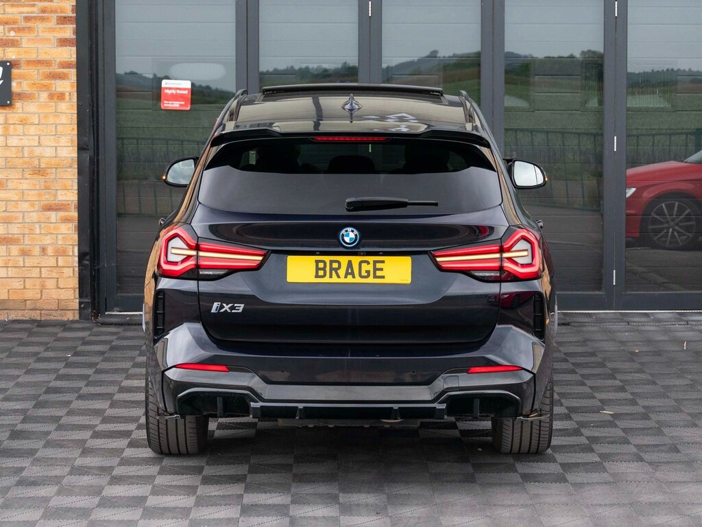 BMW iX3 80Kwh M Sport LS22JZH Black #4