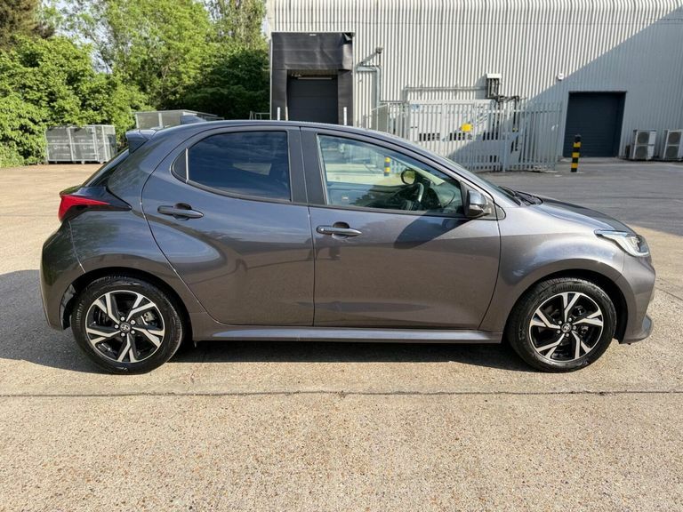 Toyota Yaris 1.5 Vvt-h Design E-cvt Euro 6 Ss LS24HVF #4