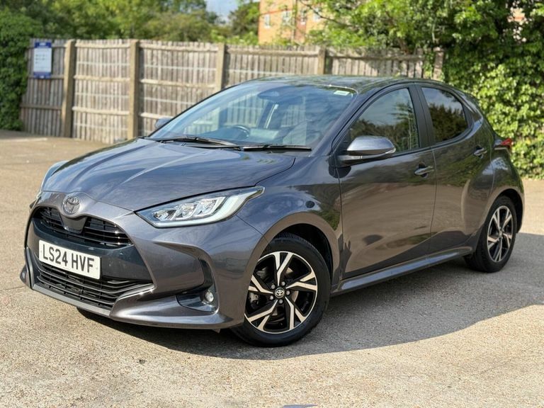 Toyota Yaris 1.5 Vvt-h Design E-cvt Euro 6 Ss LS24HVF #3