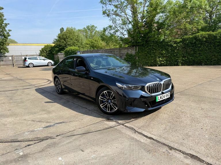 BMW i5 40 83.9Kwh M Sport Edrive 11Kw Charger LM24VHZ  #2