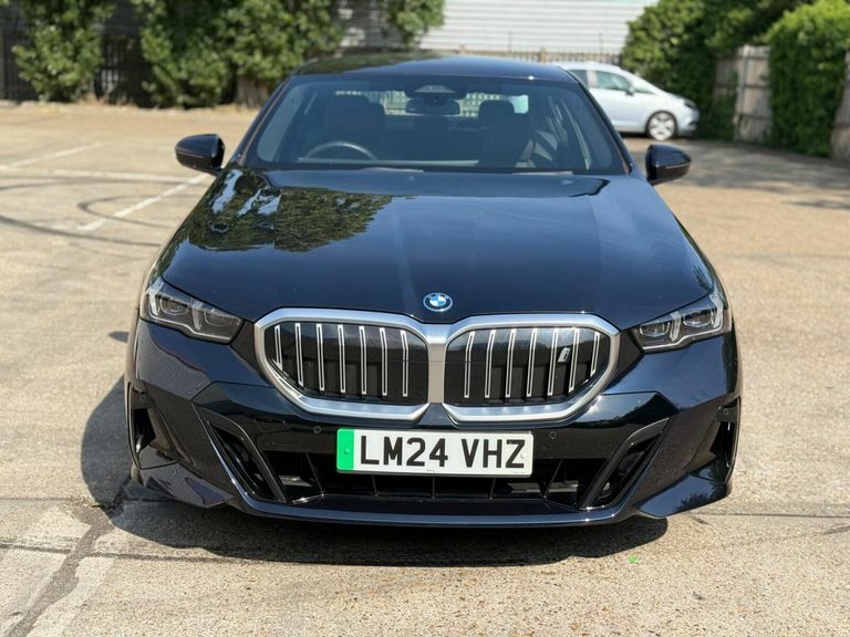 BMW i5 40 83.9Kwh M Sport Edrive 11Kw Charger LM24VHZ  #3