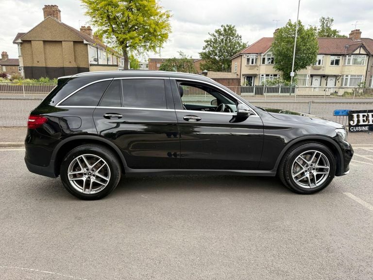 Mercedes-Benz GLC Class 2.0 Glc250 Amg Line Premium G-tronic 4Matic Eur FY68LNX Black #3