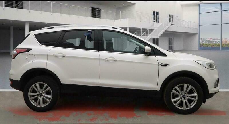 Ford Kuga 2.0 Tdci Ecoblue Zetec EJ69AFY White #6