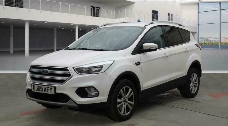 Ford Kuga 2.0 Tdci Ecoblue Zetec EJ69AFY White #3