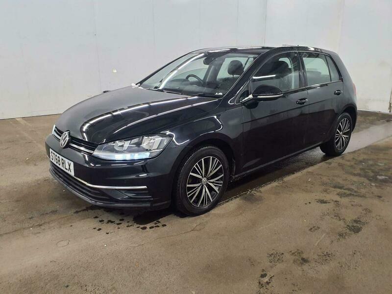 Volkswagen Golf 2.0 Tdi Se Nav ST68RLX Black #4